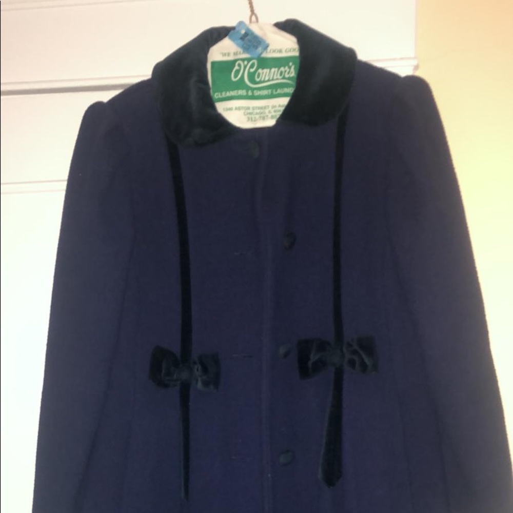 Beautiful Rothschild girl’s coat